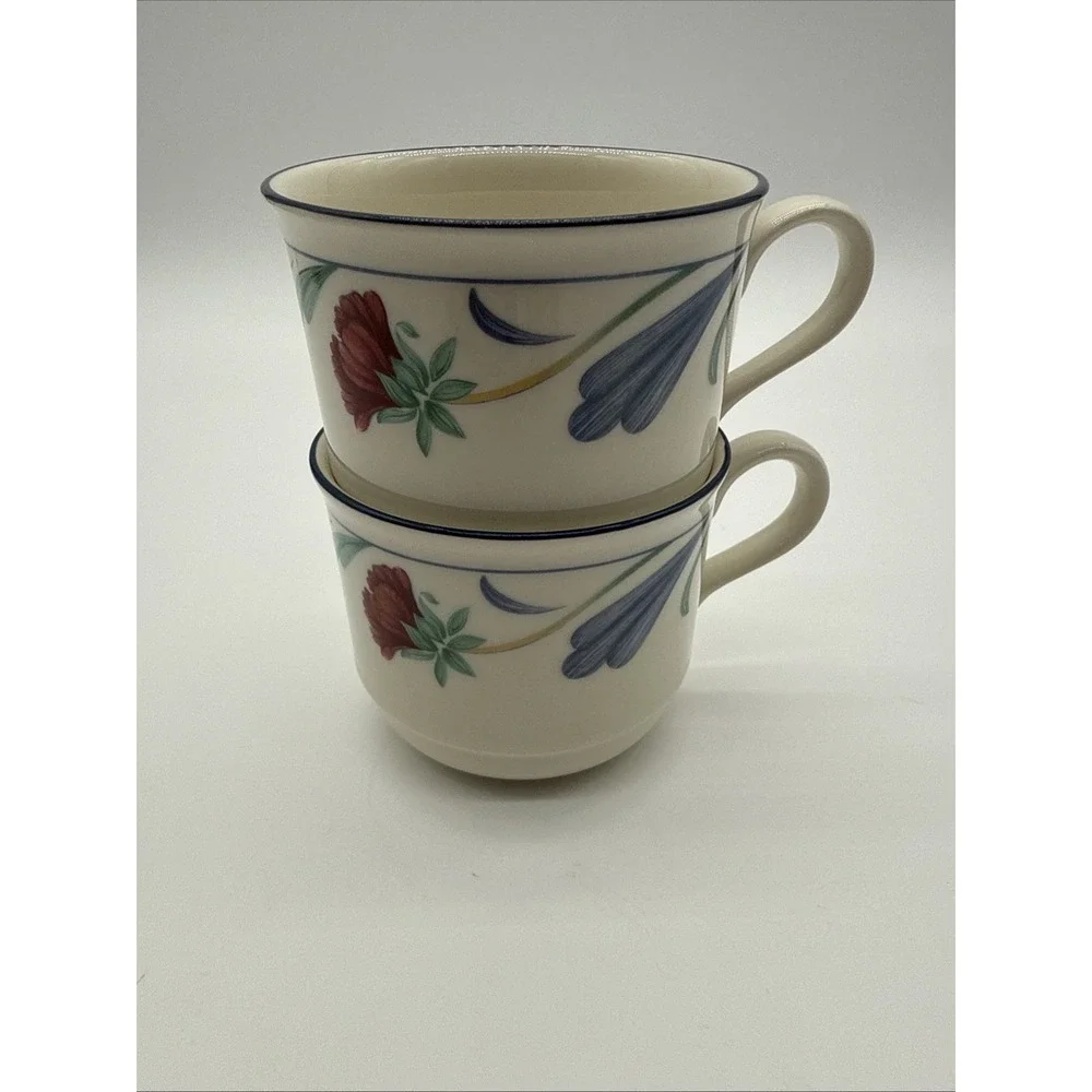 Set Of 2 Retired Lennox Poppies On Blue 8 Ounce Tea/Coffee Cup